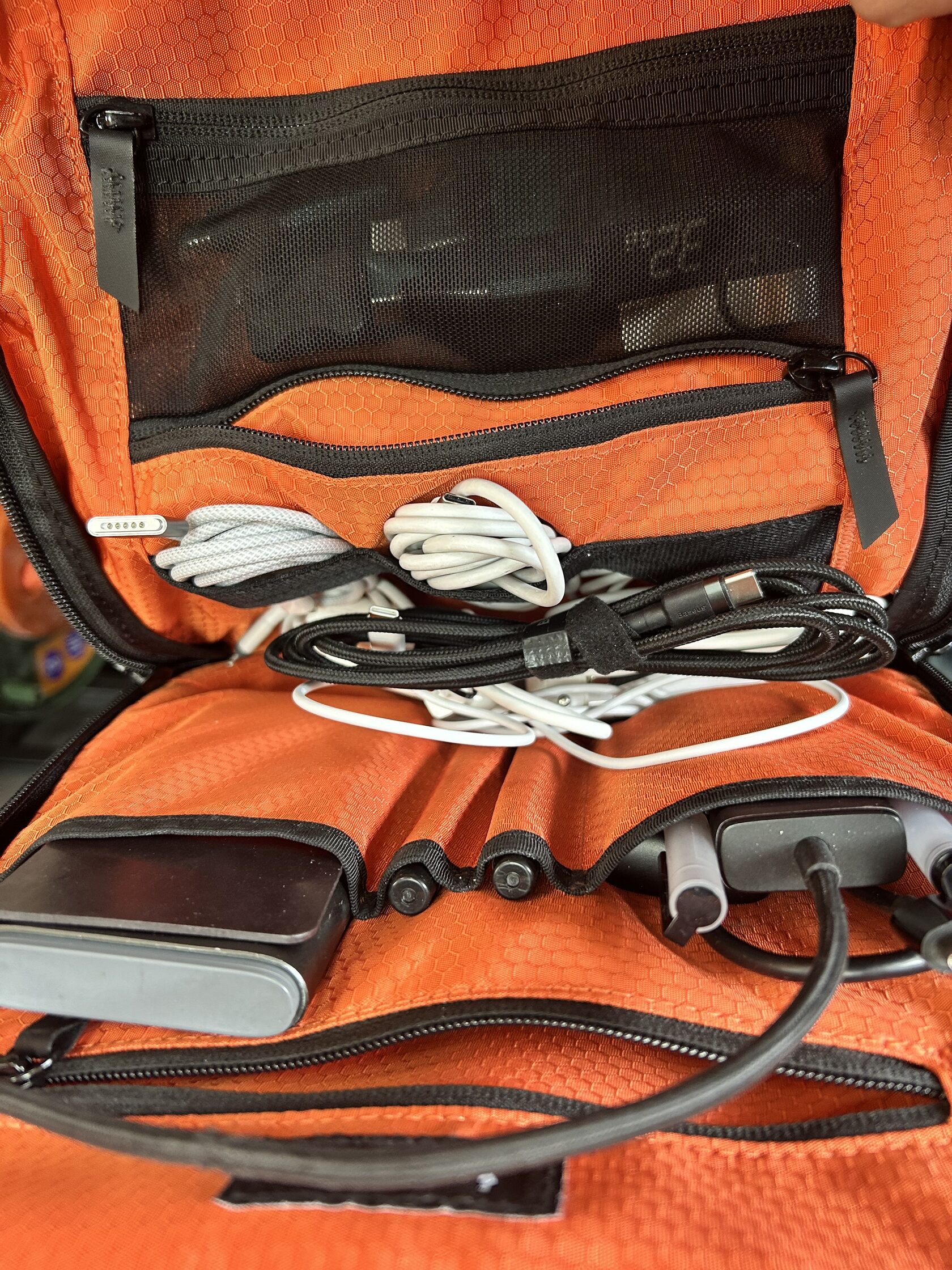 Ключи с брелоком